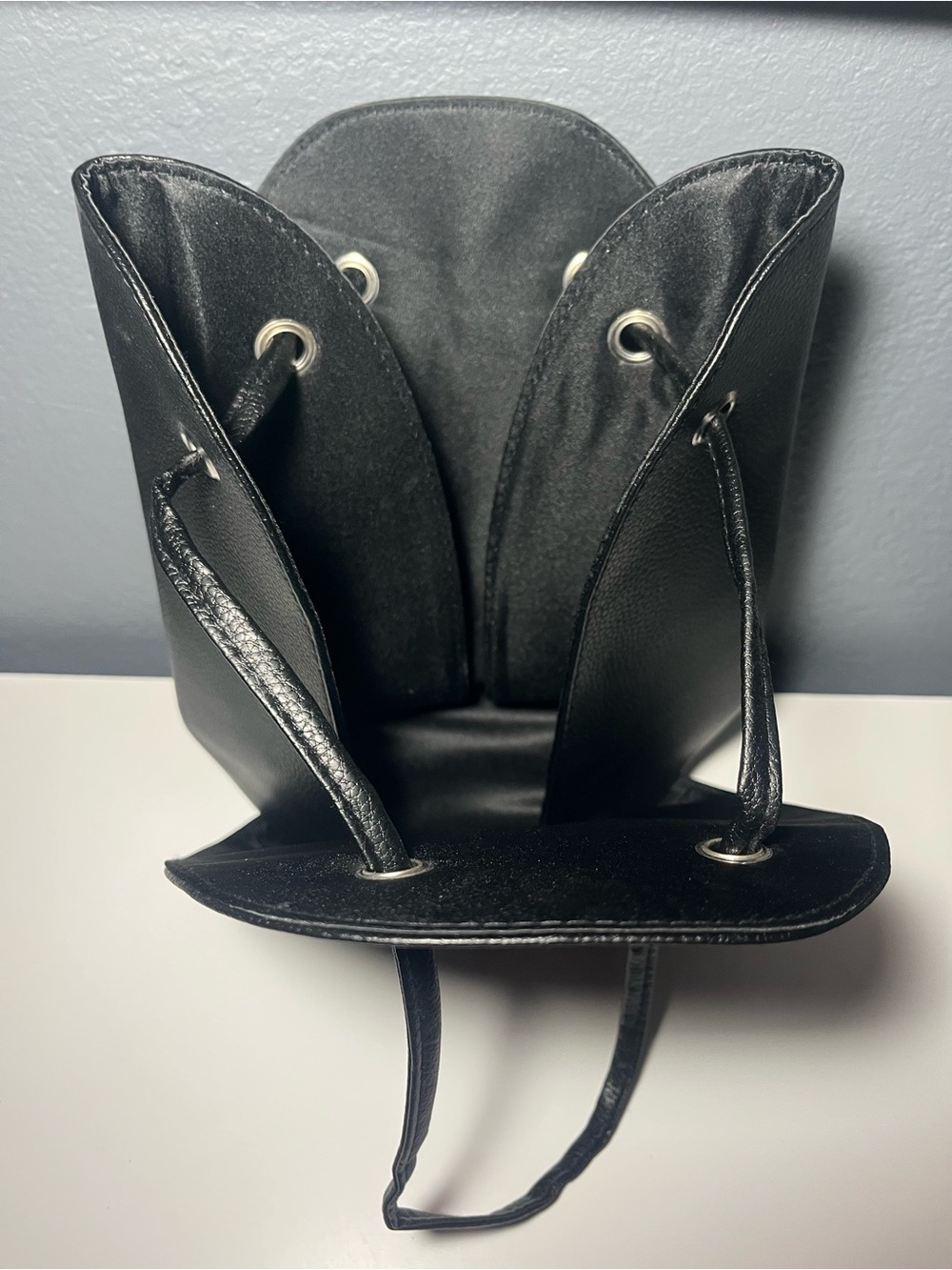 Black Men’s Drawstring Backpack - Unbranded - Picture 3 of 4